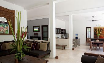 Villa Eight