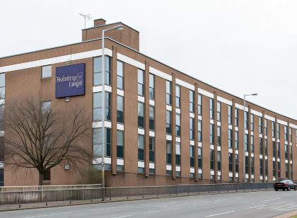 Redwings Lodge Wolverhampton Central