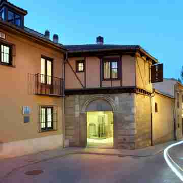 Exe Casa de Los Linajes Hotel Exterior