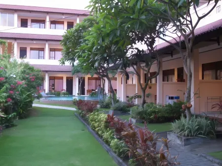Pesona Beach Inn