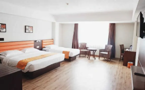 Hans Inn Batam Hotels near Batam City Square