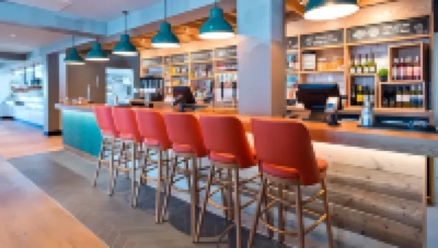 西布羅姆維奇市中心新廣場普瑞米爾酒店 西布羅米奇酒店