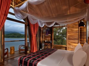 Lak Tented Camp