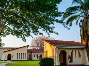 Kadoma Hotel & Conference Centre