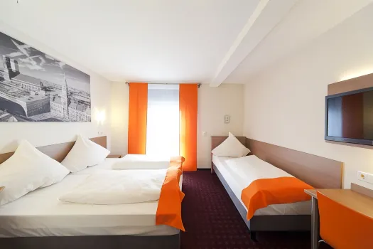 McDreams Hotel Wuppertal-City Hotels in der Nähe von von Bürgerbüro Vohwinkel