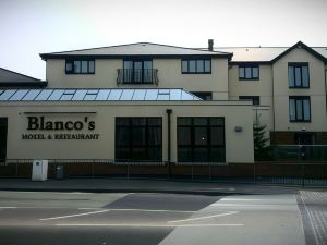 Blanco's Hotel