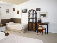 Hotel Mistral فنادق في Saint-Etienne-Du-Gres