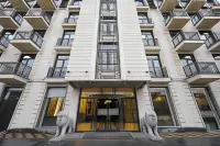 Hotel Dynasty Hotels in Zovuni