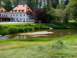 Landhotel Kahrmühle - Radomira & Josef Eichermüller