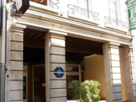 Hôtel les Chevaliers Hotels in Laon