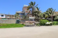 Fascinating 2Br with Spectacular Ocean View Hotels in Mancora