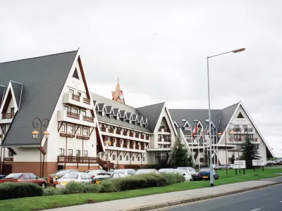 Coppid Beech Hotels near Black Swan Lake