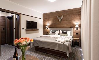 Arietes Marmont Resort