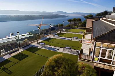 Parador de Ribadeo Отели рядом с достопримечательностью «Castro das Grobas»