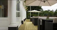 The Falcon Hotel Hôtels à : Farnborough