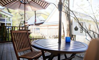 The Woodstocker B&B