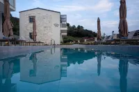 Sarah Luxury Rooms - piscine