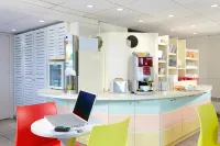 Premiere Classe Dunkerque Est - Armbouts Cappel Hotels in Esquelbecq