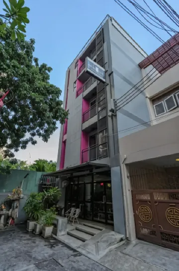 체큐인 호스텔 스쿰빗 4