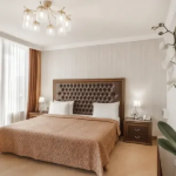 Undersun Carat Hotel فنادق في 