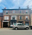 Longs Hotel & Inn Hotels near Antiques Association