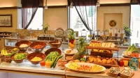 Edel Warme - breakfast