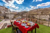 Belenus Cave House
