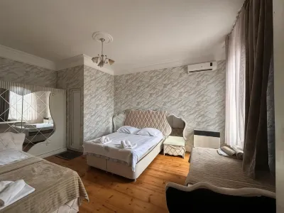 Rezo's Ranch Hotels in 