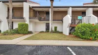 Edgewater Villa 1704, Top Resort, Beach Tram, Gated sleeps 4