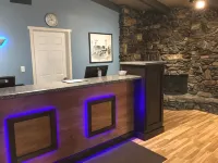 Thunderbird Lodge