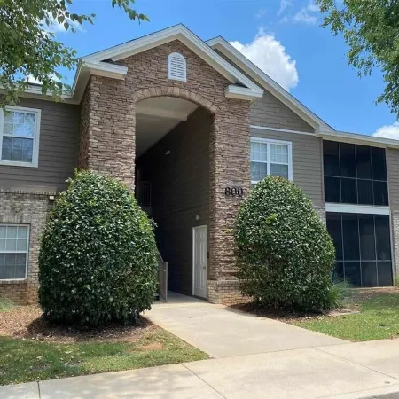 2 BR/ 2BA Condo1 King /2 Full beds Sleeps 6 close to OWA & Foley Tourism Complex