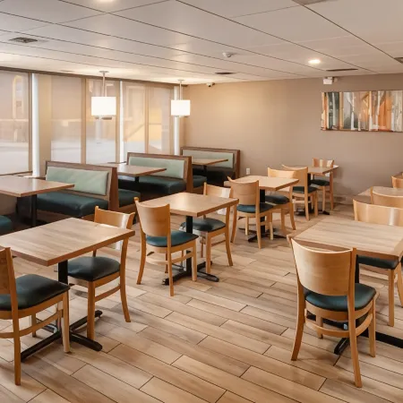 Quality Inn & Suites Downtown