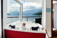 Strandhotel Seeblick - parking