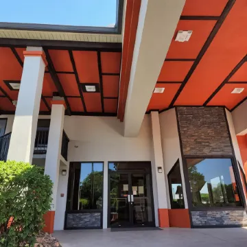 Days Inn by Wyndham Clemson