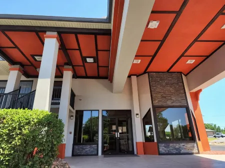 Days Inn by Wyndham Clemson