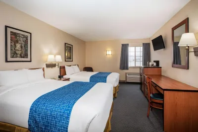Travelodge by Wyndham Colorado Springs Airport/Peterson AFB Hotels near Colorado Springs Airport