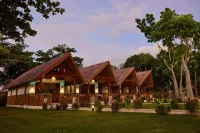 Casa Verde Cliff Resort & Spa Hotels near Camotes Island Mangrove Swamp Forest Reserve Nature Center