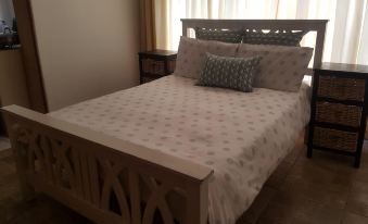 Patzerella's Cozy Nest