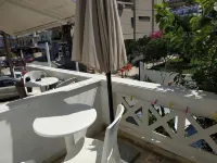 Renia Studios -Studio for 2 Pers with a Swimming Pool