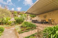 Dunton Guest House