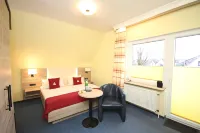 Hotel Morgensonne Garni Hotels in Busum