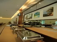 Kingwood Hotel Mukah Отели в г. Муках