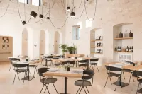 Villa Torre Bianca by Emily Hotels Hotels in Castellana Grotte