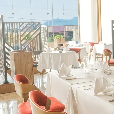 Star Land Hotel Bastos