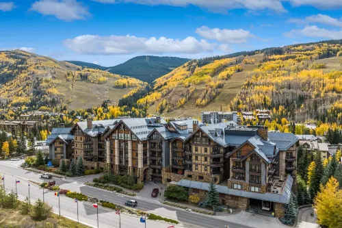 Heated Indoor Pool, Spa, and Stunning Views - Elegant Mountain Retreat