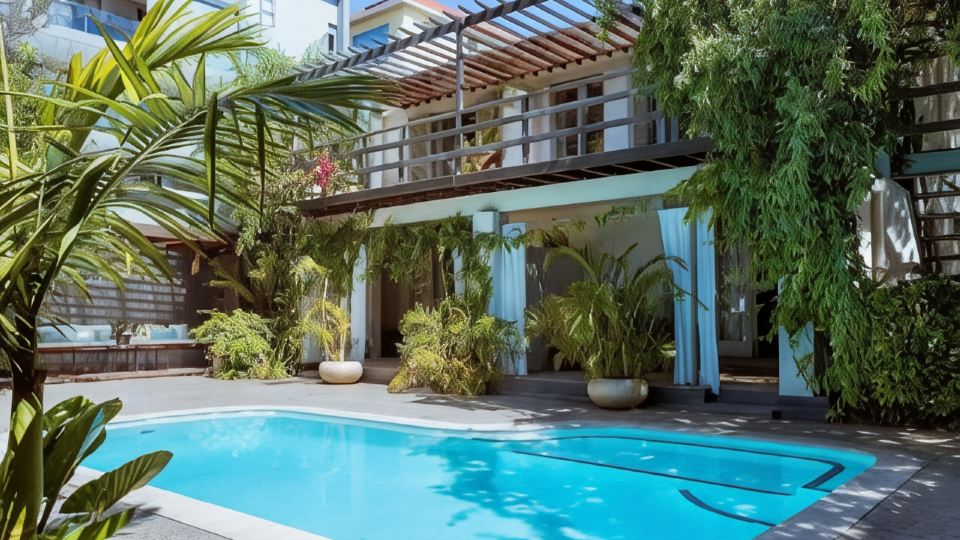 Cape Standard Guest House