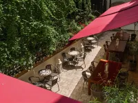 Lounge Apartments