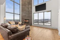 Modern Tollgate Canyon Luxury Stonezee