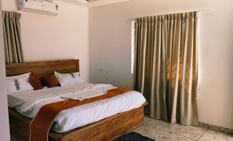 Hotel Banaras Spirits
