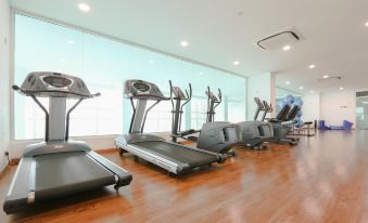 Tri Tower Suite by Uha